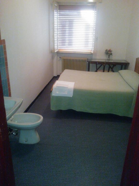 Albergo Vecchia Menaggio Ruang foto