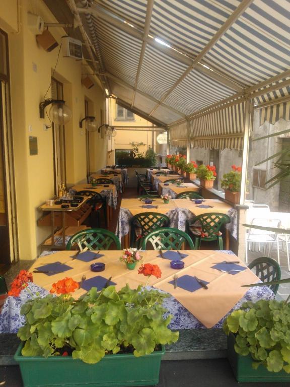 Albergo Vecchia Menaggio Bagian luar foto